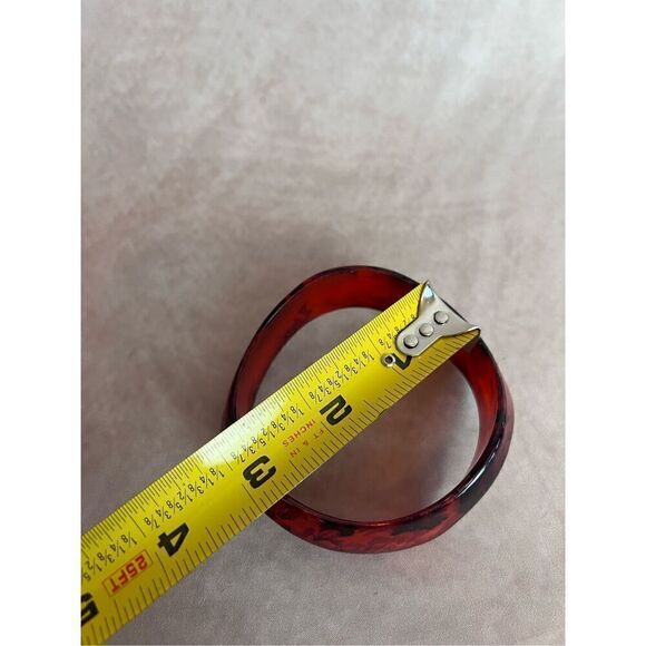 Vintage Lucite Plastic Bangle UV Reactive - Picture 4 of 5